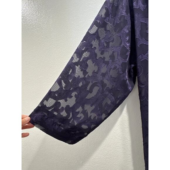Vintage Victoria’s Secret Purple Robe Gold Crown Label Small Peignoir Glam READ - Picture 6 of 9
